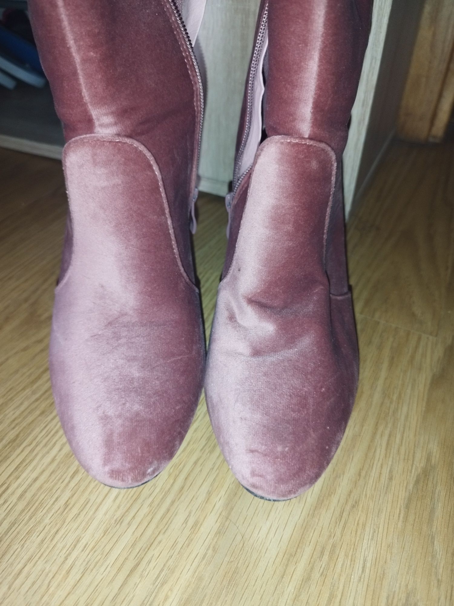 Botins cor de rosa