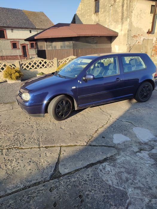 Golf 4 2.0 benzyna 2003r sprowadzony do opłat