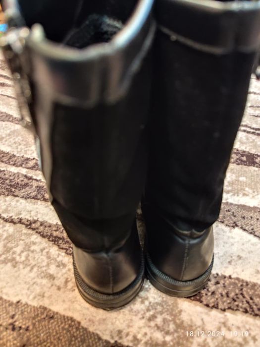 Зимові чобітки 39 розмір.