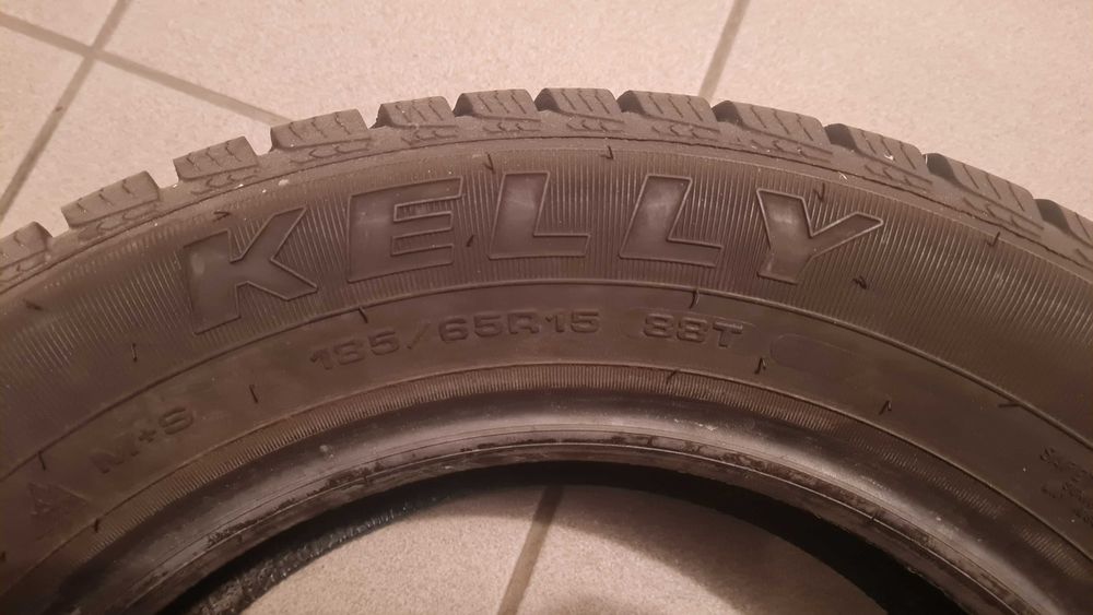 Opony KELLY WINTER ST 185/65 R15 88T