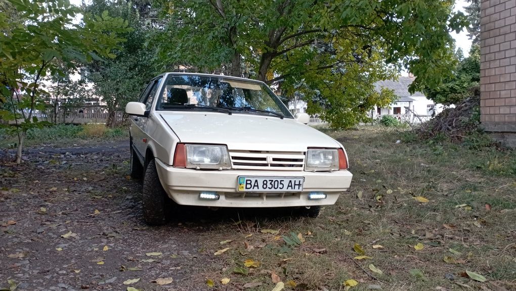 ВАЗ 2108 в доброму стані