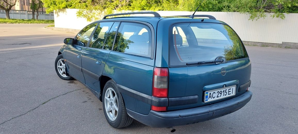 Opel Omega B 2.5 V6