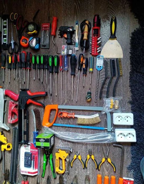 Набор инструмент очень много