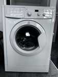 Pralka Indesit 4 kg biala wąska