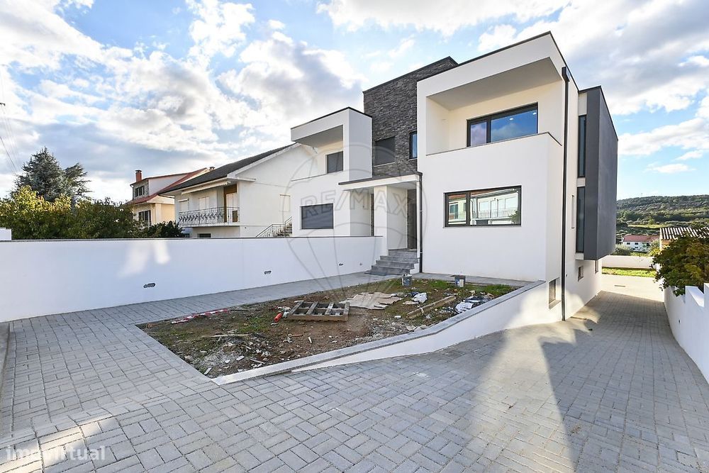 Moradia T3 para venda