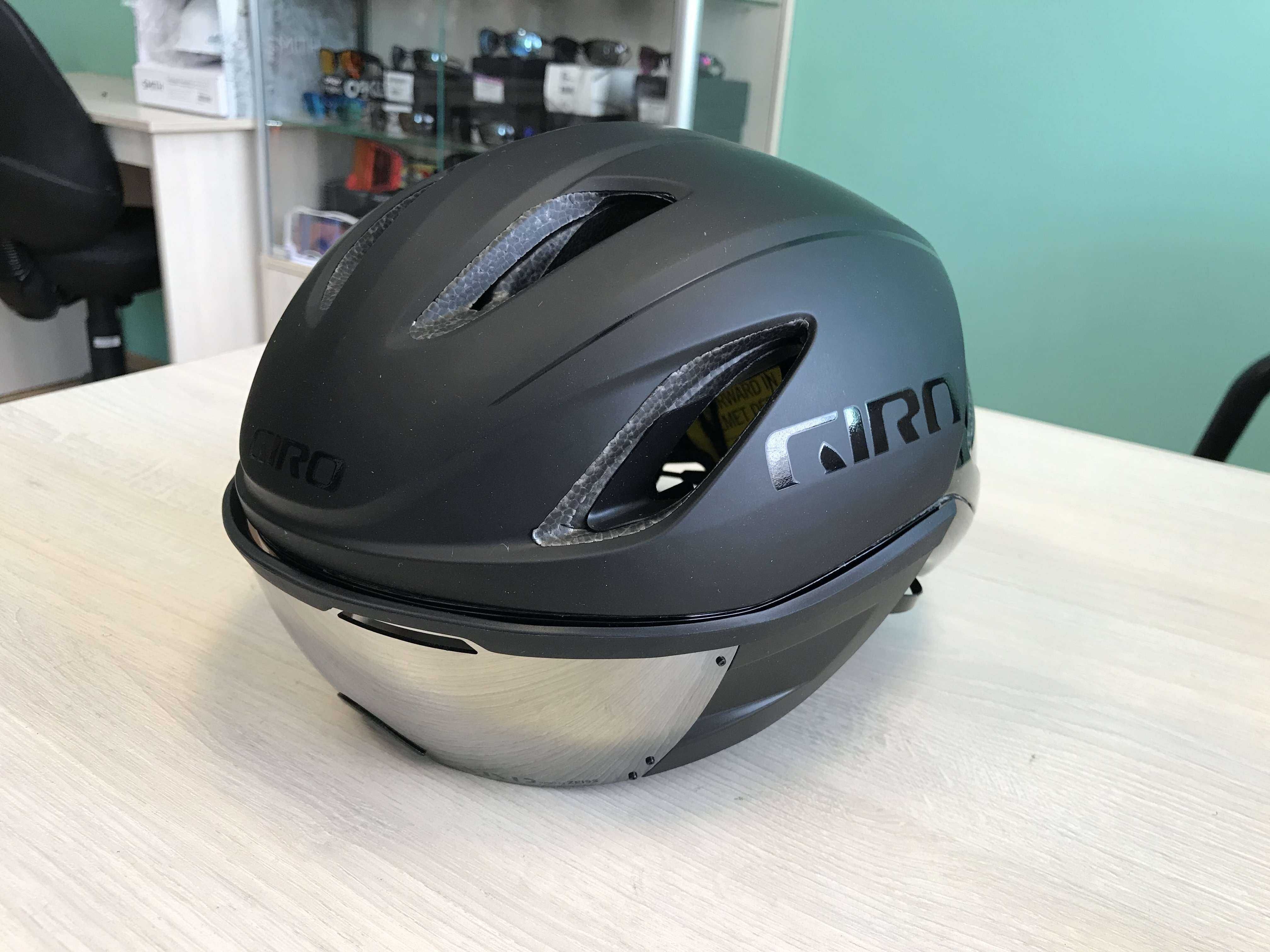 Велошолом шлем для велосипеда с визором Giro Vanquish MIPS Small