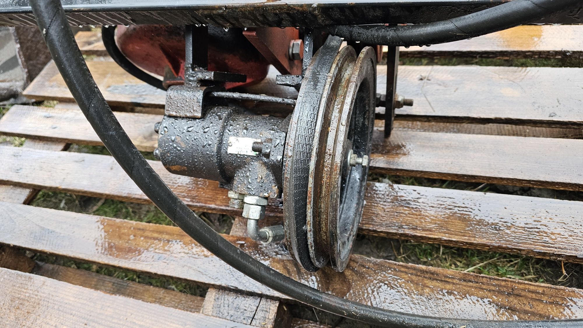 Wiertnica  hydrauliczna, otwornica ,przekładnia kątowa