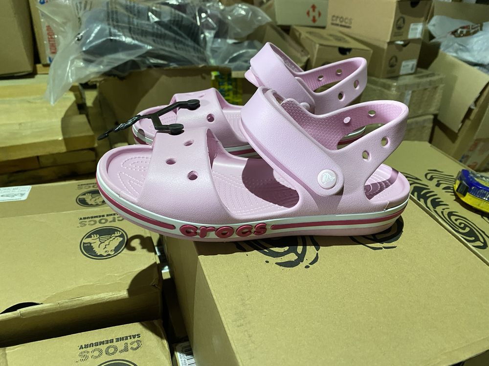 Продам дитячі сандалі Crocs