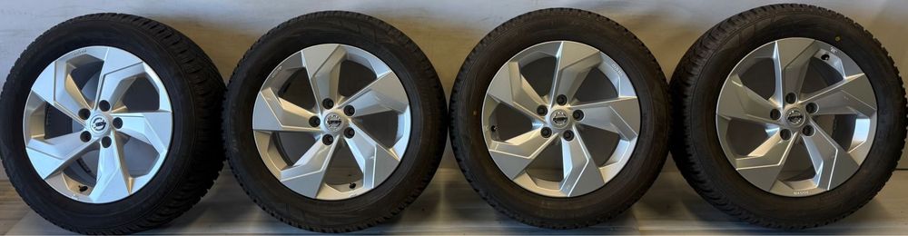 Nissan Juke koła Alu 215/60r17 Falken zima 5x114,3 Oryginał
