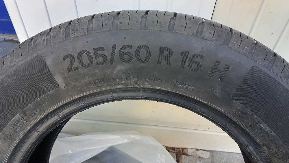 Sprzedam 4 opony Continental 205/60 R16