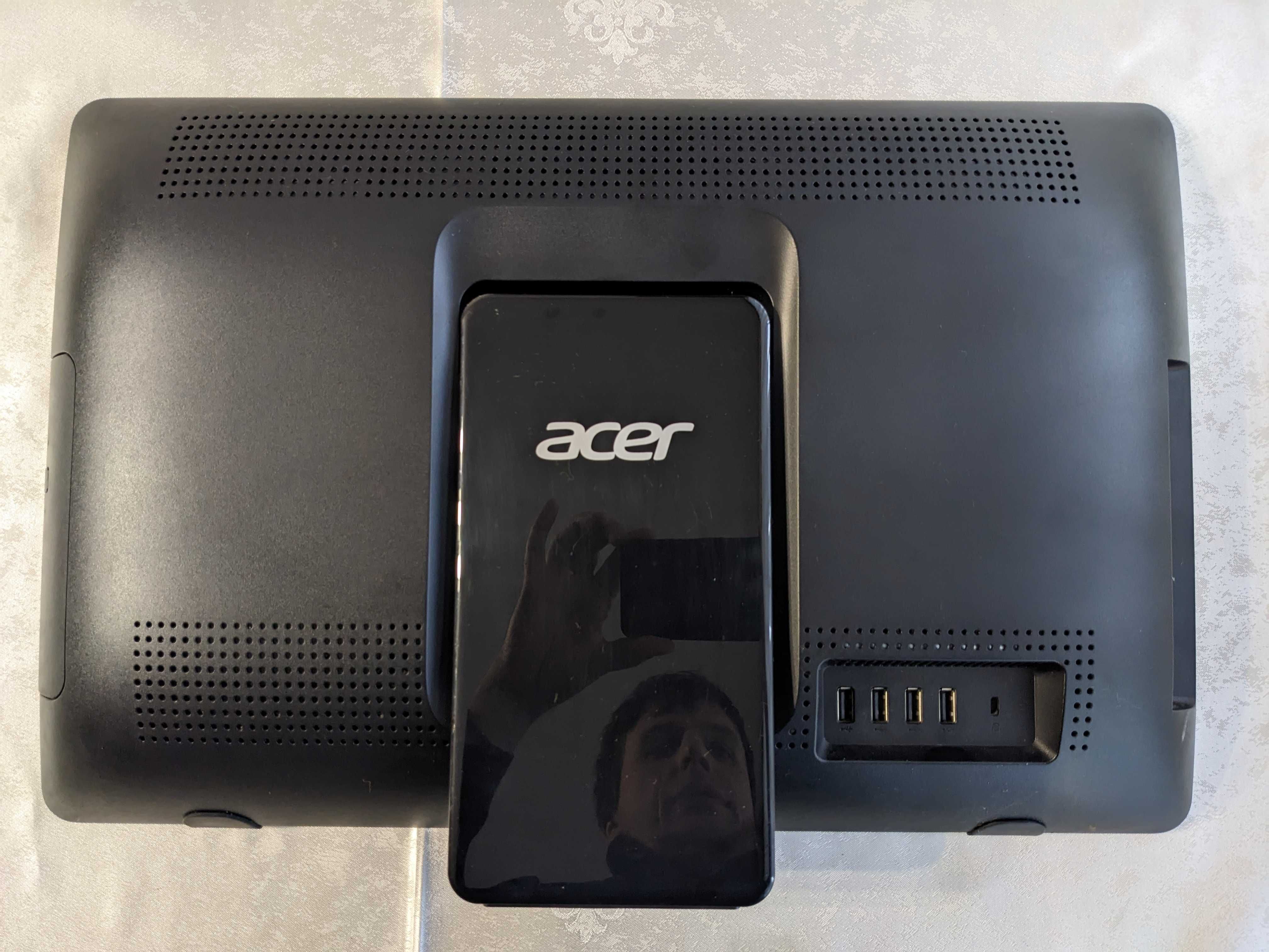 Моноблок  Acer Aspire ZC-107 19.5"