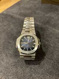 Patek Philippe Nautilus 40 blue dial