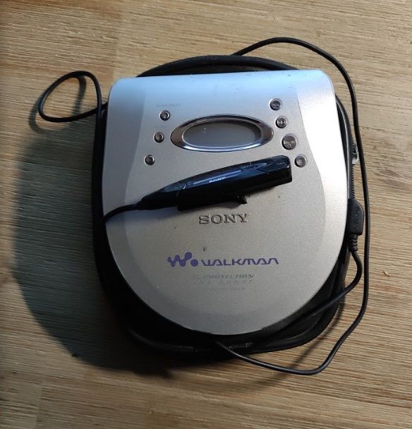 SONY Walkman D-EJ725 CD Player Personal Portable Discman G Protection