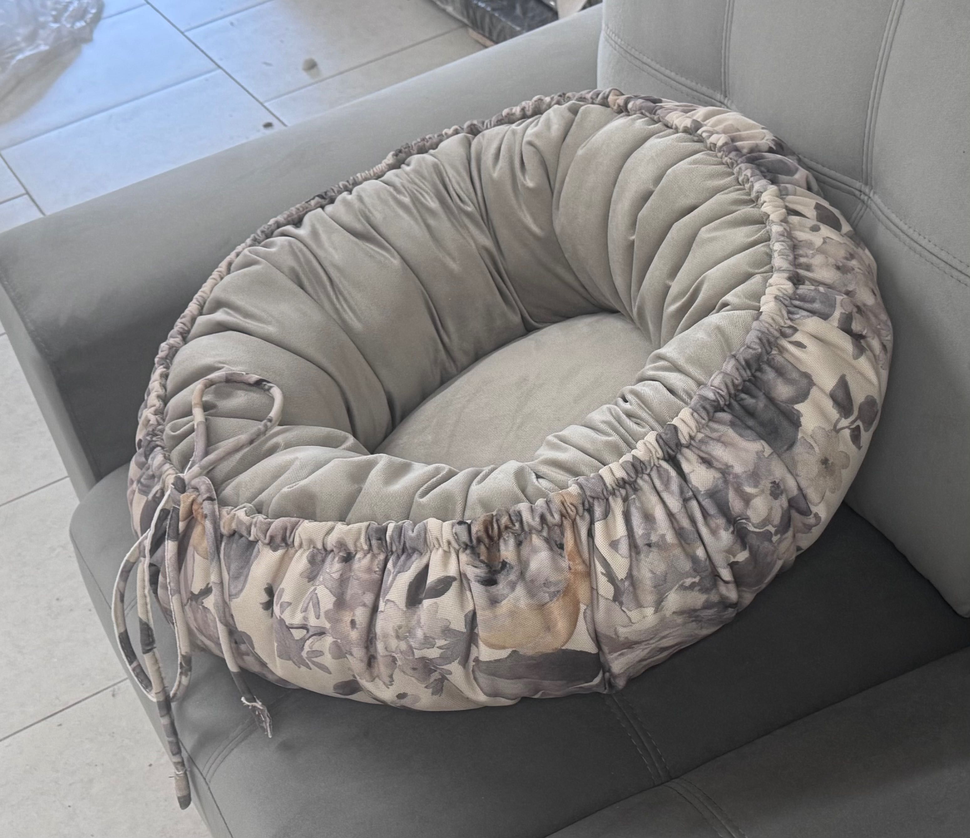 Caminhas para cão personalizadas