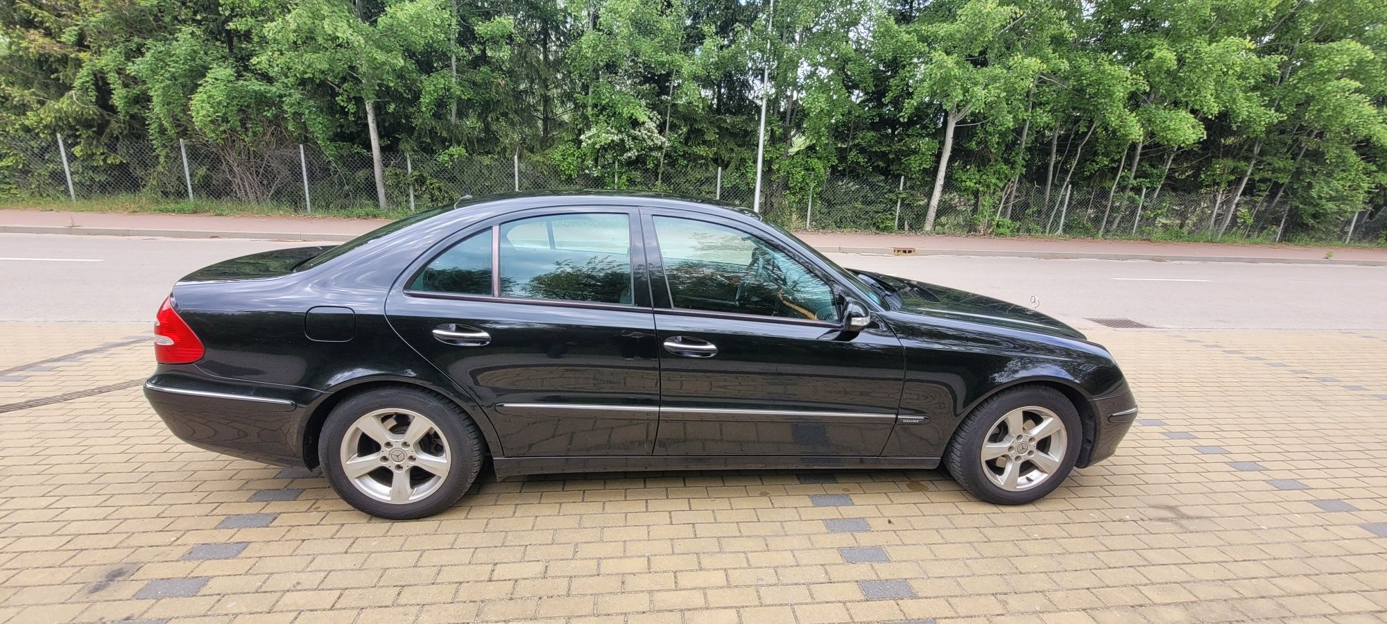 Mercedes E211 2.2 CDI automat 2005r.