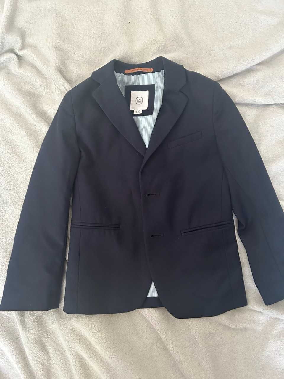 Продам костюм для мальчика