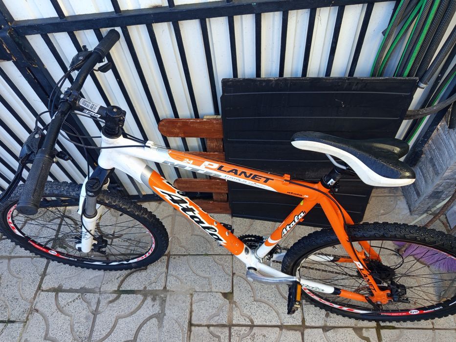 2 Bicicletas adulto pouco uso