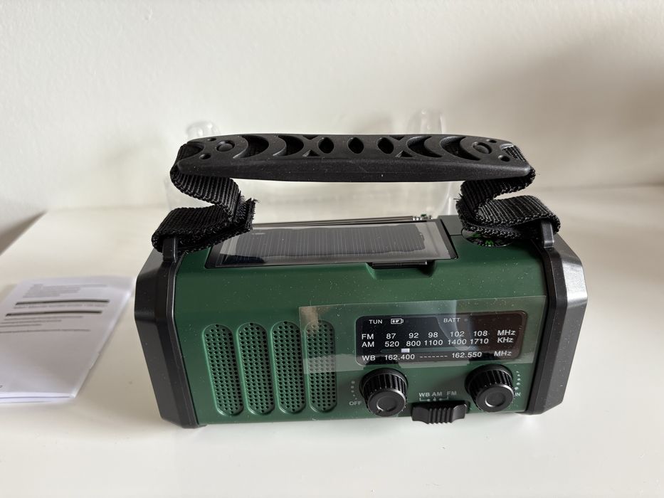 Wielofunkcyjne radio awaryjne - power bank, latarka, radio, kompas