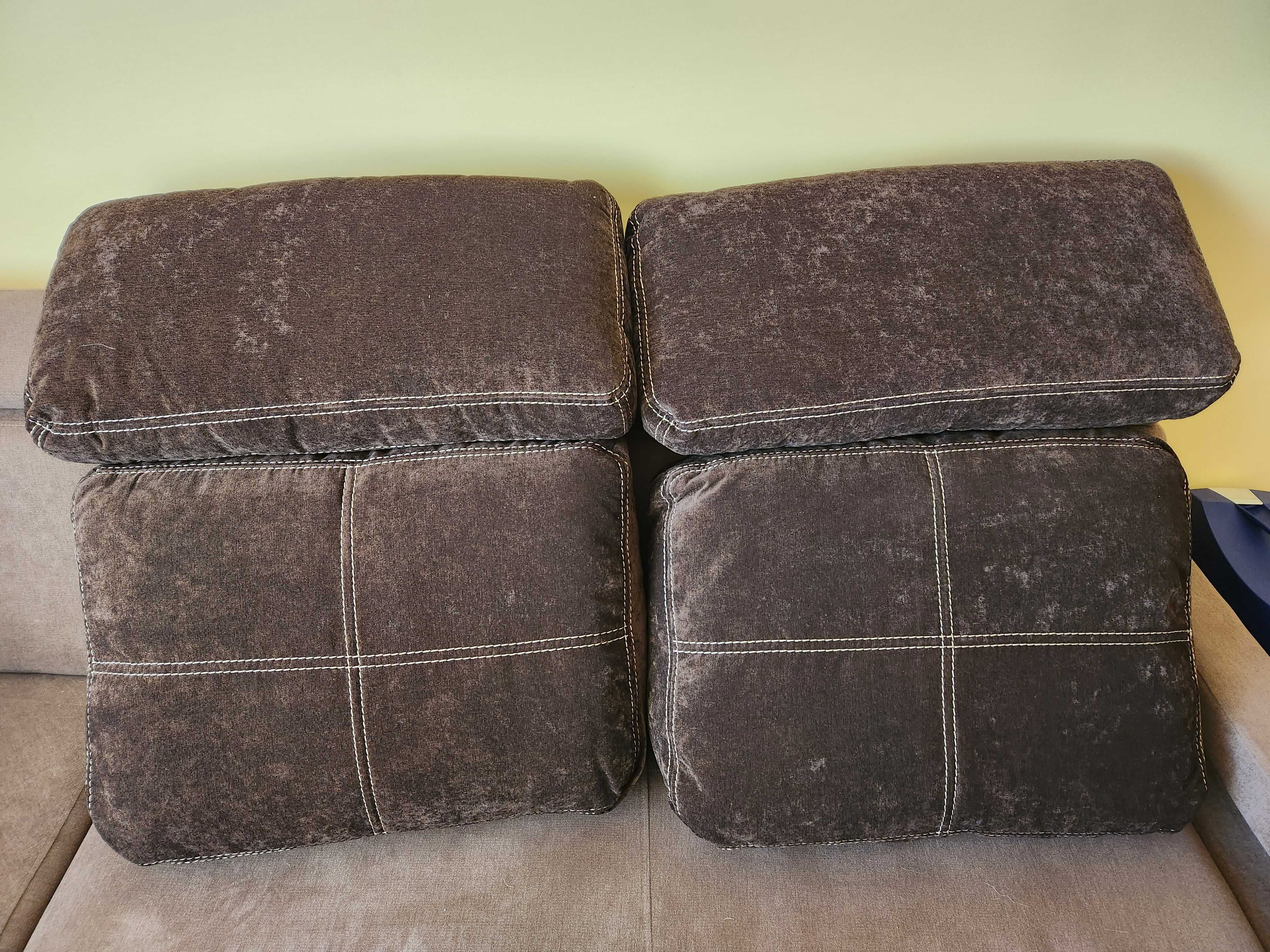 Stylowe i eleganckie poduszki ozdobne - ciemny brąz