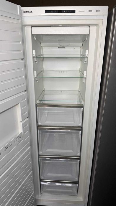 Морозильна камера б/в SIEMENS MADE IN SPAIN 185см Біл No Frost #07640
