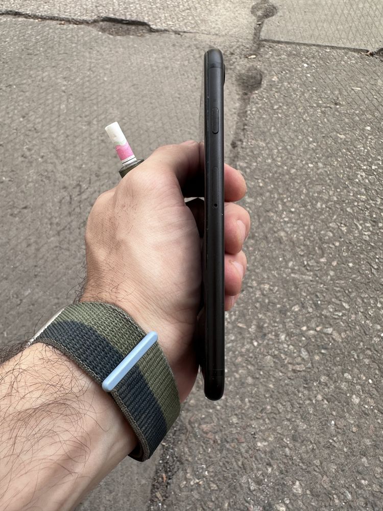 Продам iPhone 7 на 128 Gb