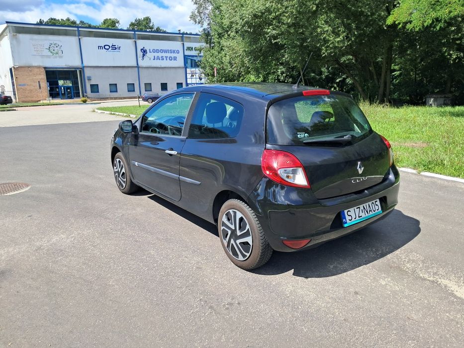 Renault Clio 2010r. 1.2 Benzyna 75KM