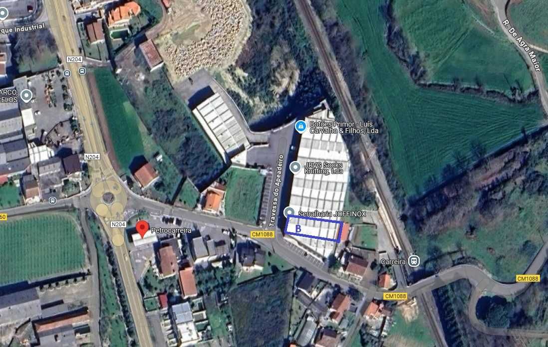 ARRENDA-SE ARMAZÉM INDUSTRIAL - Carreira, Barcelos