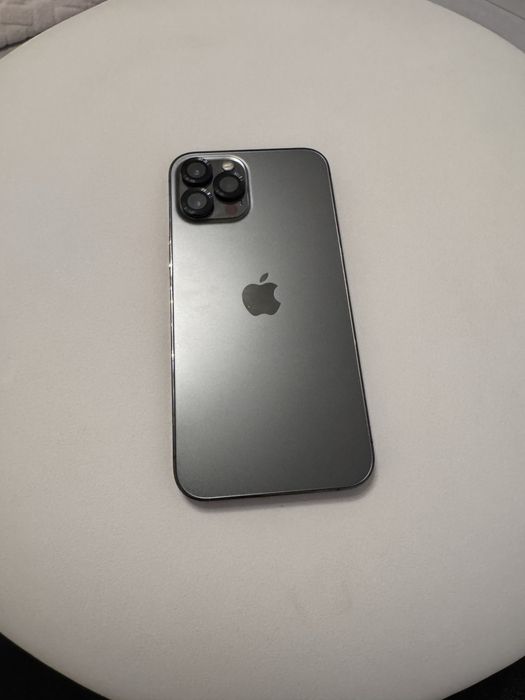 Продам айфон 12 про мах на 256 гб