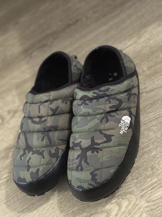 Тапочки , сліпони the north face thermoball traction