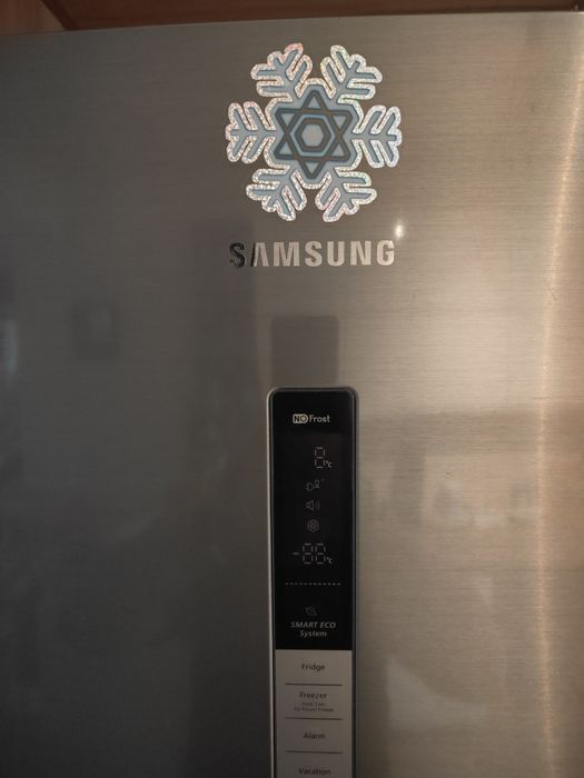 Lodówka samsung z zamrażalnikiem