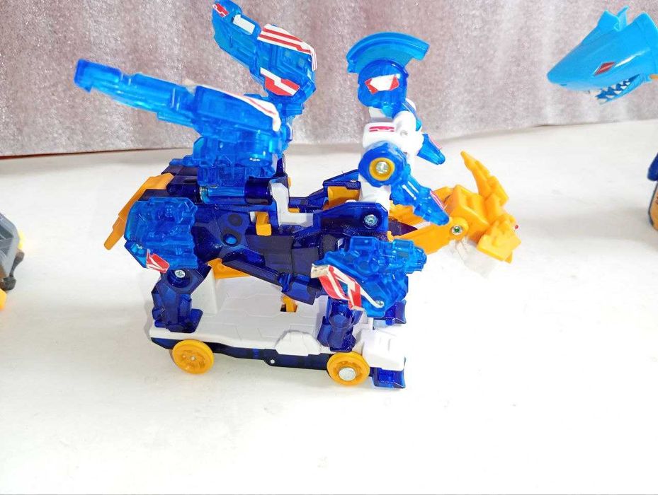 Продам Трансформер 4ШТ HASBRO AULDEY Screechers