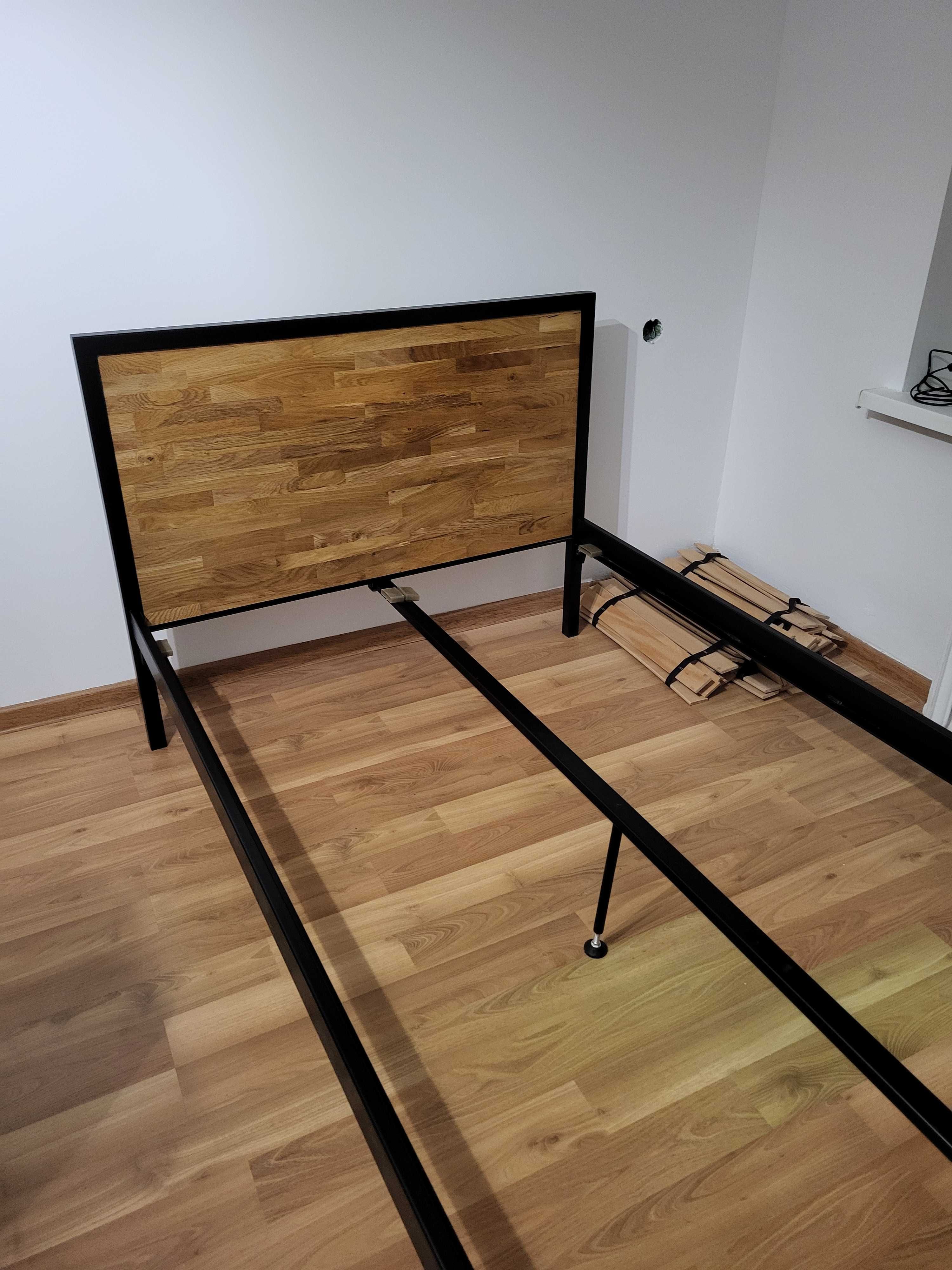 Łóżko jednoosobowe z materacem o wymiarach 110×200 cm