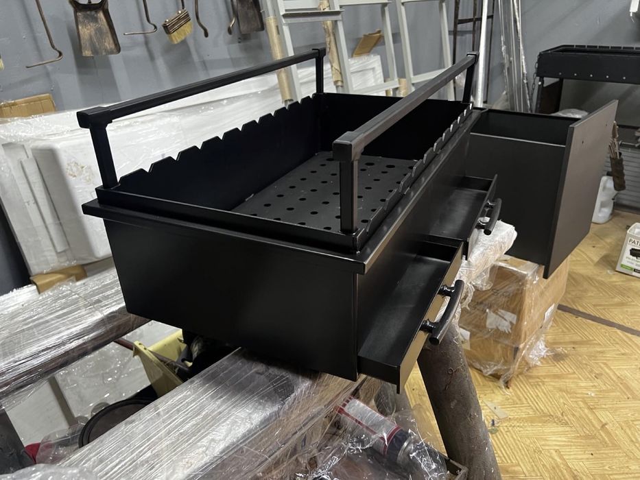 Мангал в камін з регулюванням висоти