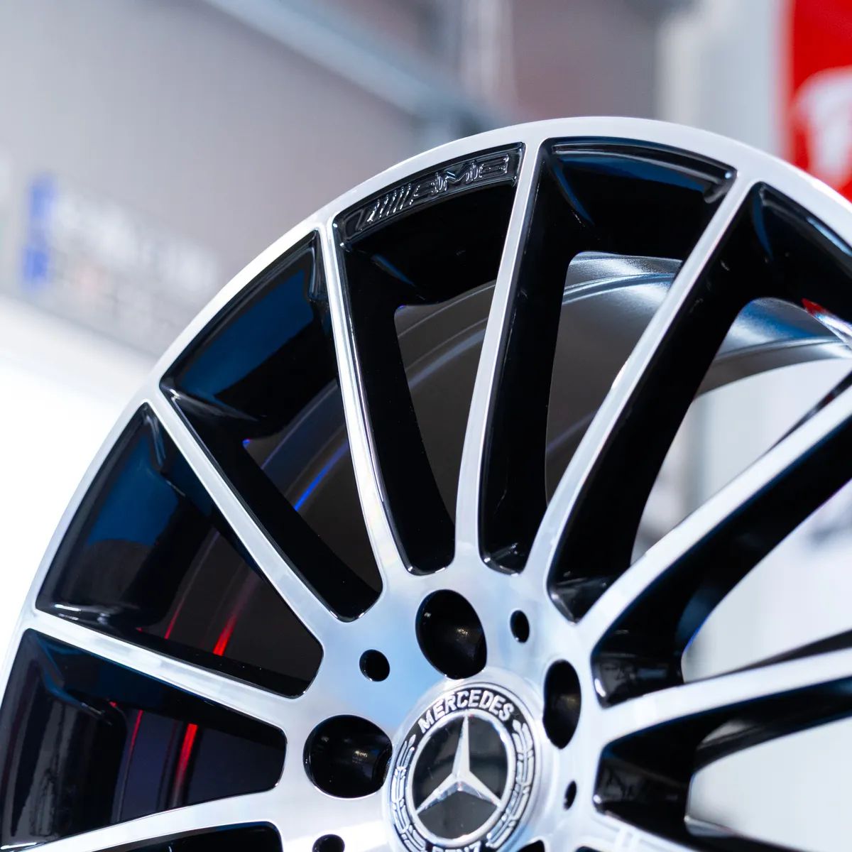 NOWE ORYGINALNE Felgi aluminiowe Mercedes 19" Klasa A C CLA EQE GL GLE