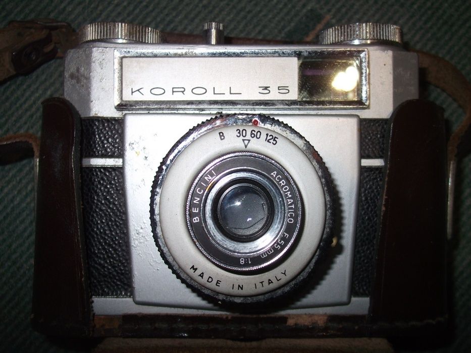 Máquina fotográfica antiga Kroll 35 - com capa em pele