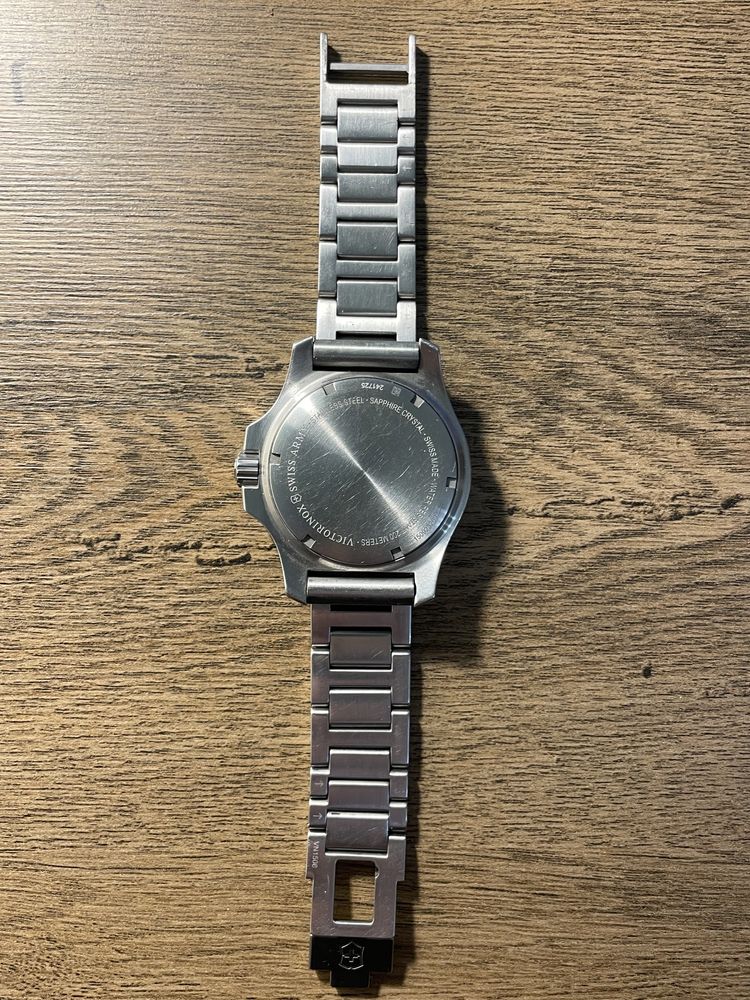 Victorinox I.N.O.X.
