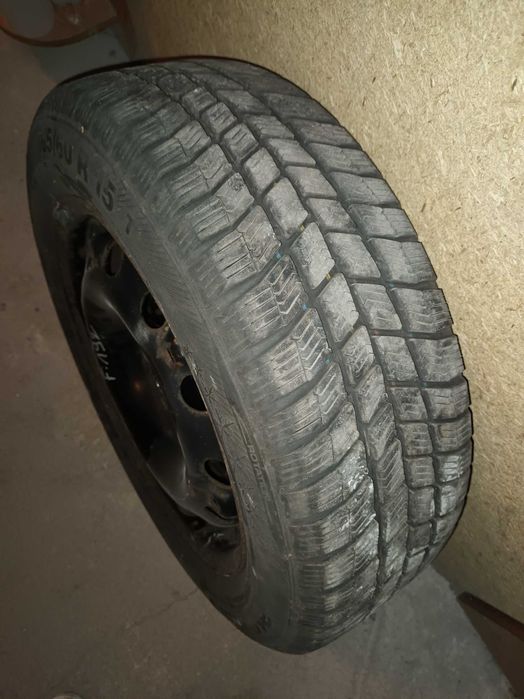 sprzedam opony zimowe 185x60 r15