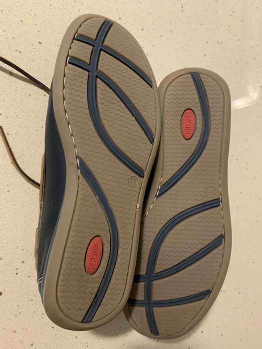 Sapatos vela seaside como novos