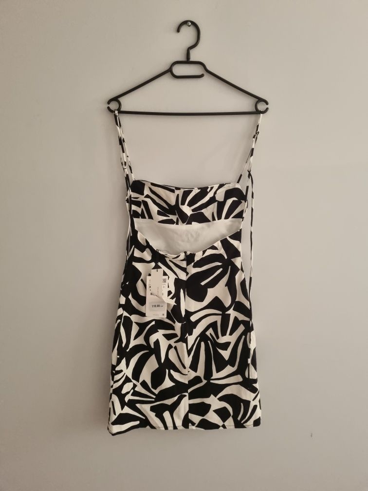 Nowa sukienka Zara w rozmiarze XS