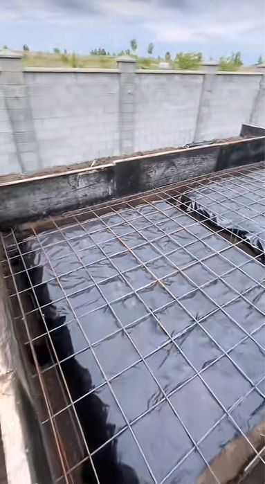 Виконуємо бетоні роботи, монтаж заборів