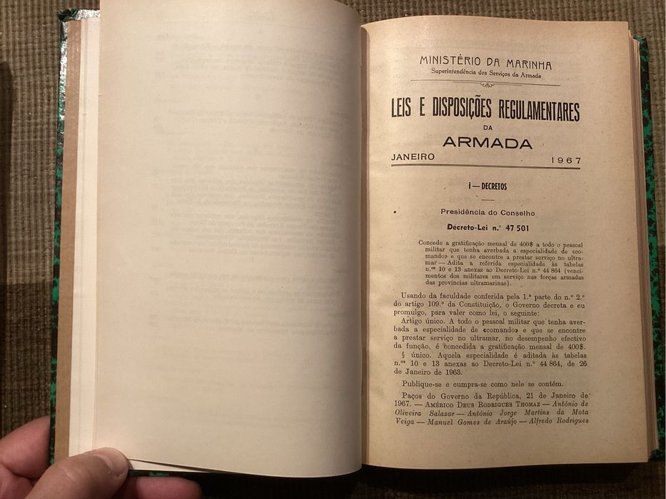 Livros - Leis e disposições regulamentares da Armada 1967, 1968, 1969