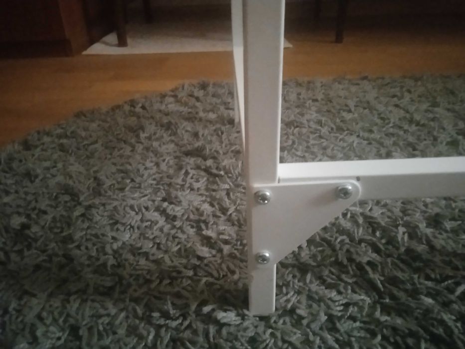 Стол стеклянный небольшой с полкой,  для ноутбука и др.