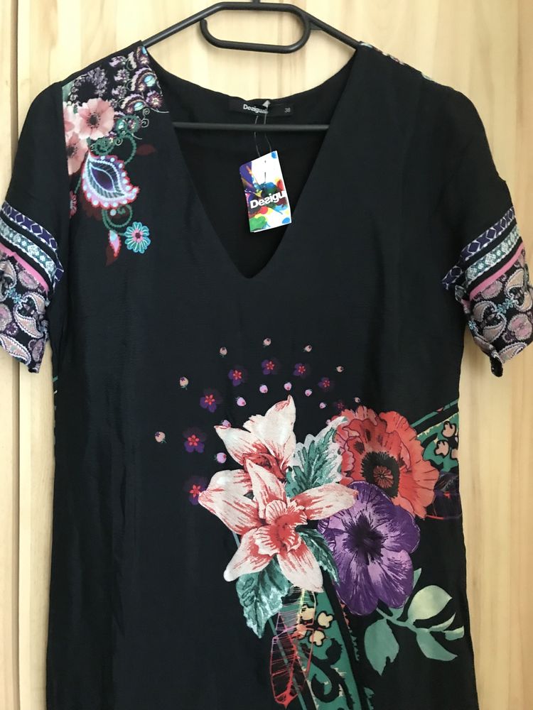 Sukienka Desigual