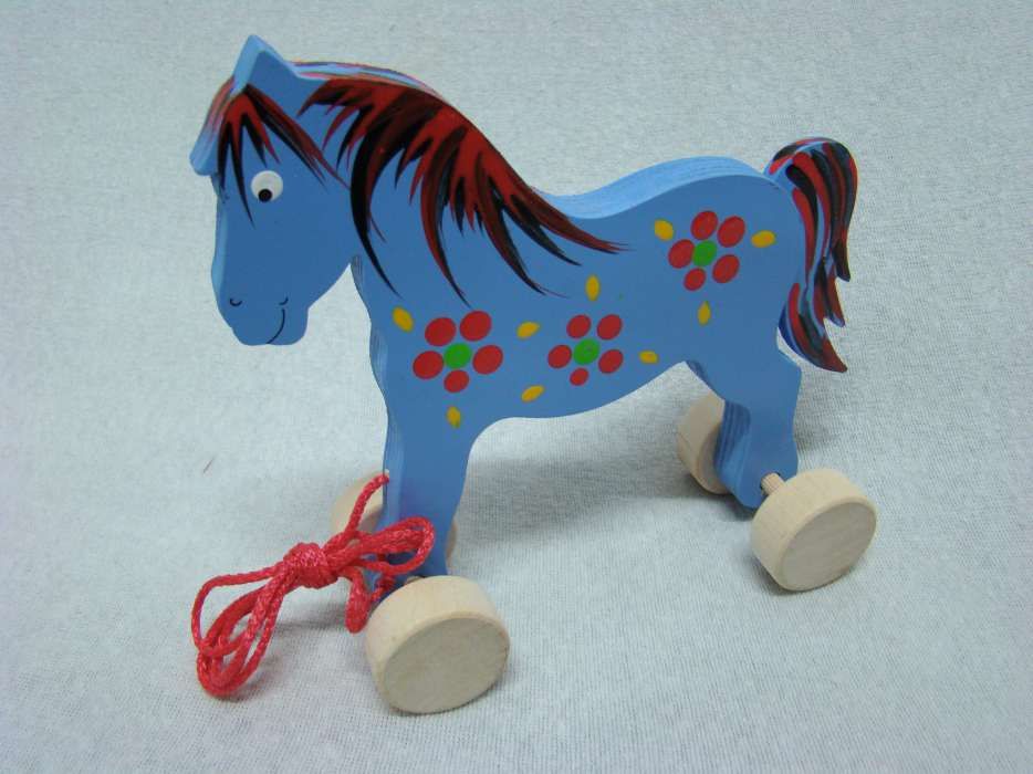 konik drewniany, koń, zabawki drewniane,