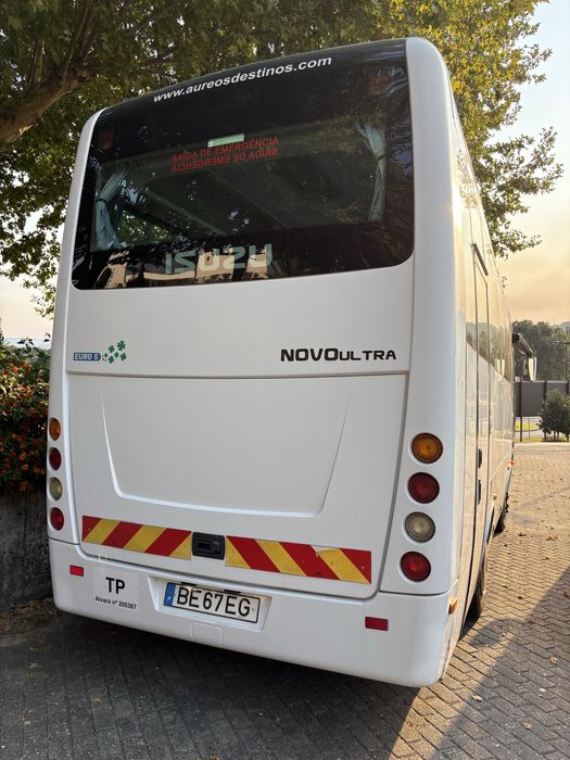 Autocarro minibus Isuzu 28+1+1, euro5