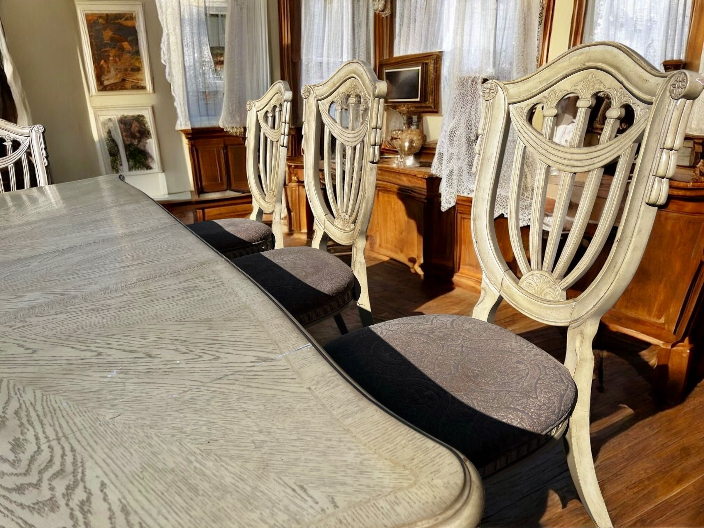 Ciekawy Masywny Stół i 8 krzeseł w Stylu Nowoczesnym