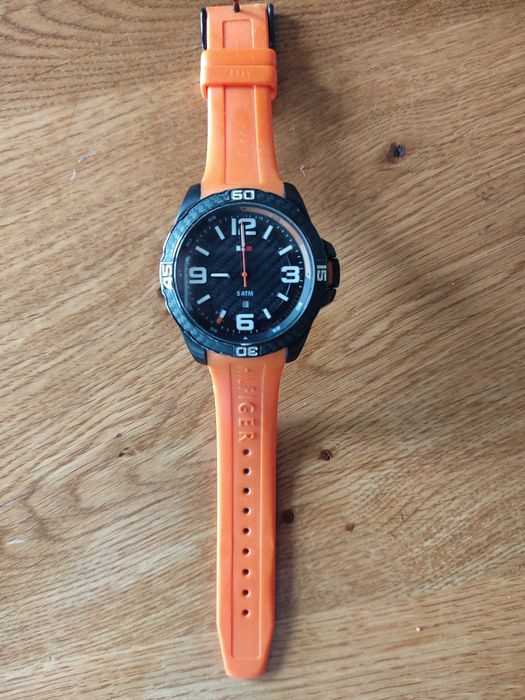Tommy Hilfiger TH 252, zegarek sportowy