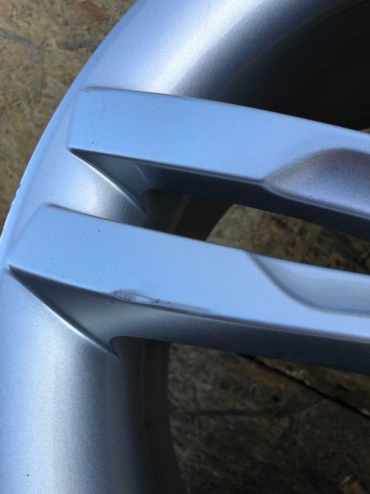 Felga Jaguar XE XF 8,5J ET55 19'' GX73-1007-PB