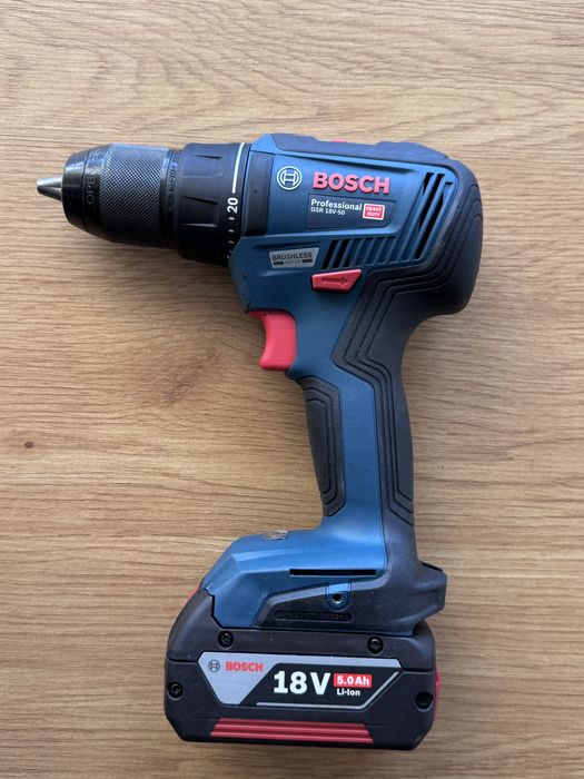 Шуруповерт Bosch GSR-18V-50,повний комплект