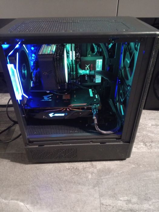 Ігровий компютер з монітором 32 дюйм